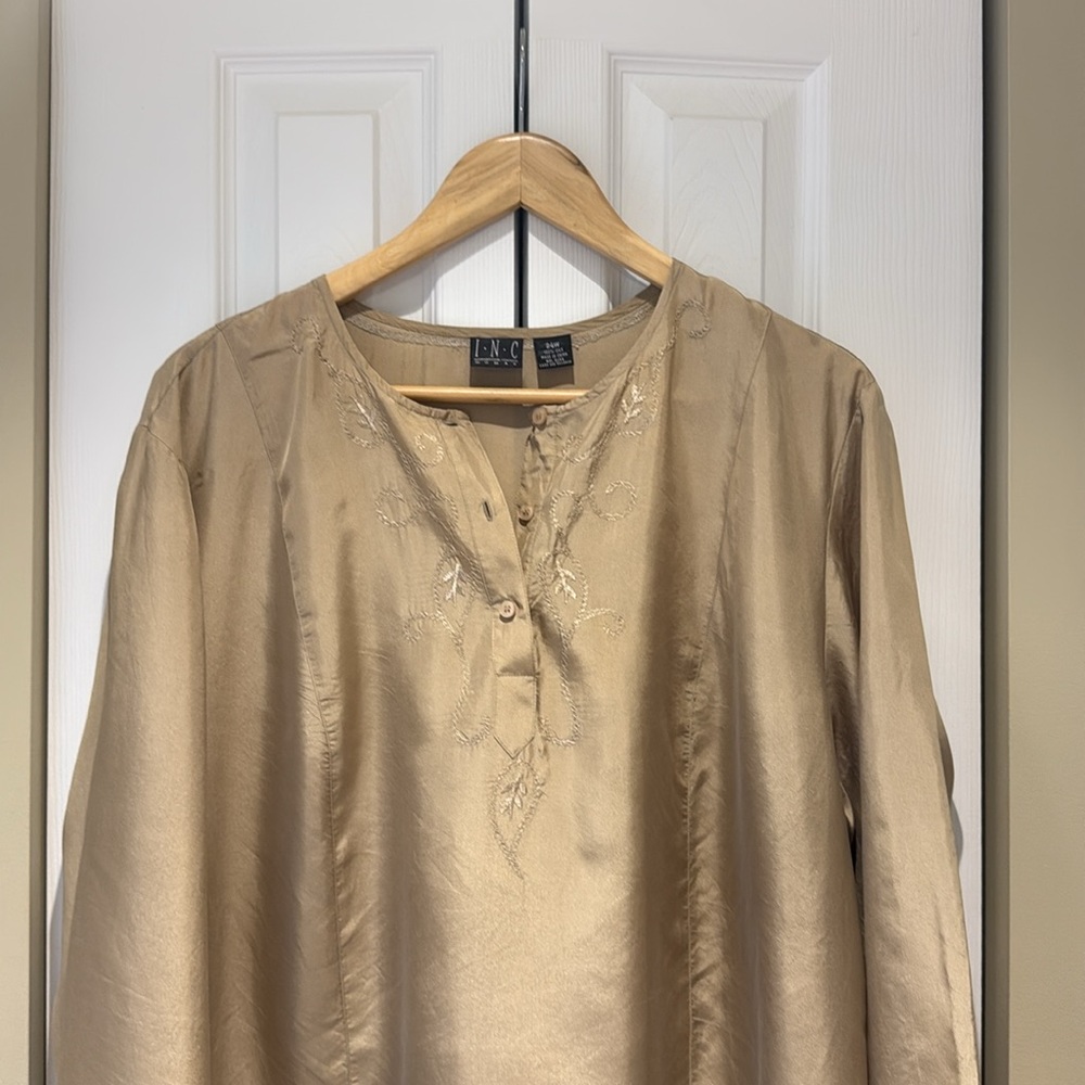 INC International Concepts 100% Silk Top